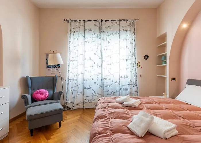 Apartment Ubaldi - 2 Stops From San Pietro *