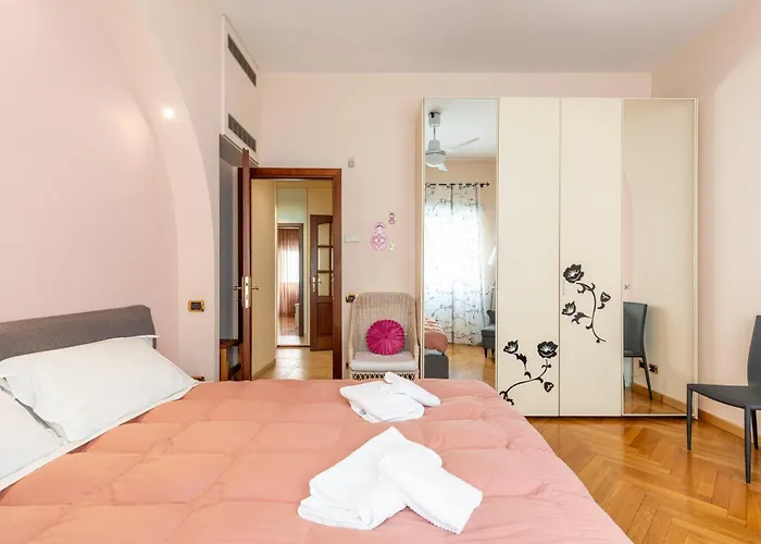 Apartment Ubaldi - 2 Stops From San Pietro Rom